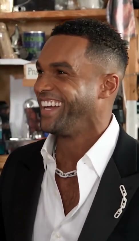Frame from the supplied demo showing the portrait person as the lead vocalist